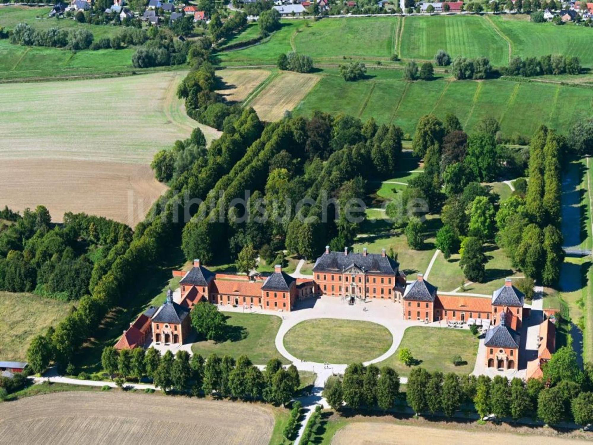 Farm Holiday Home In Damshagen With Garden Klutz Eksteriør billede